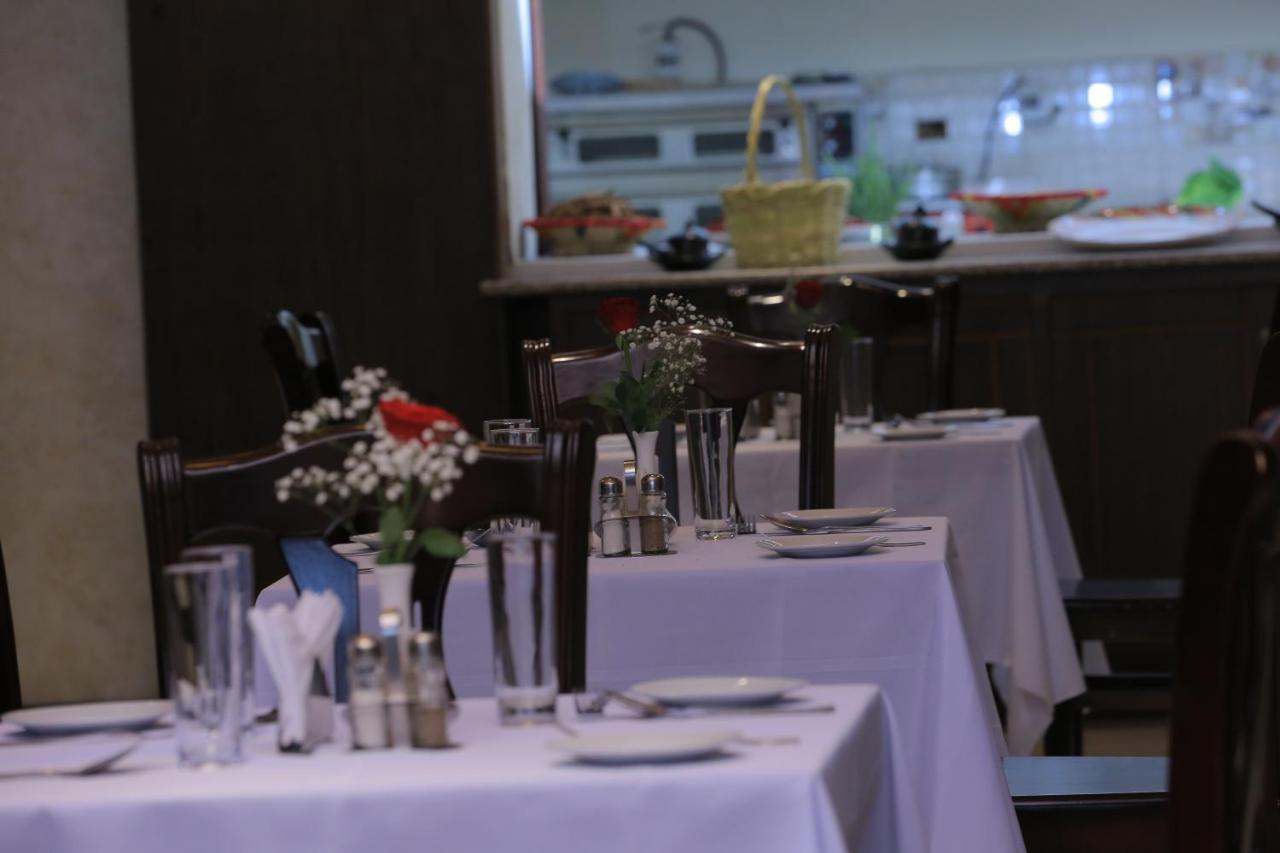 Daisy Hotel Addisz-Abeba Kültér fotó